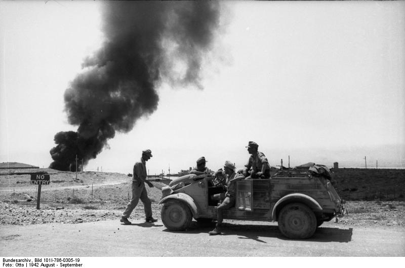 Kubelwagen del Africa Korp, en agosto o septiembre de 1942