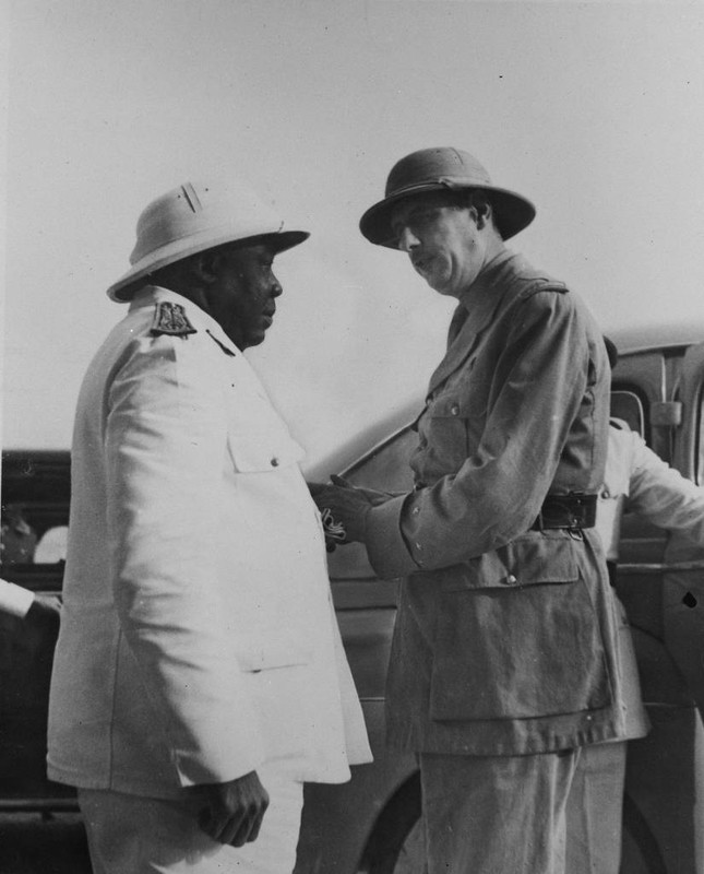 Félix Eboué y Charles de Gaulle en Chad