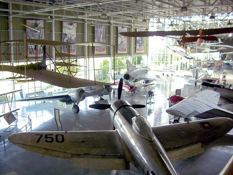 Republic P-47D Thunderbolt con número de Serie 45-49219 conservado en el Museo Nacional de Aeronáutica de Chile, Santiago de Chile, Chile