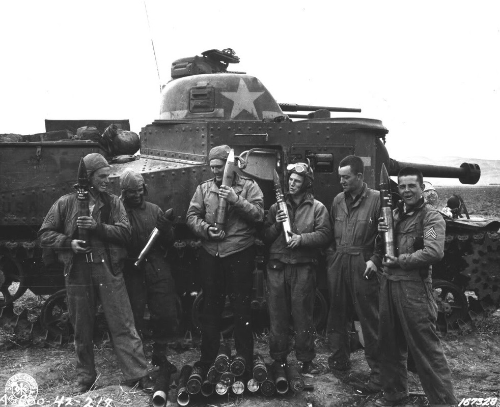 Souk el Arba, Túnez. 23 de Noviembre de 1942 M3 Lee perteneciente a la 1st Armored Division, 13th Armored Regiment, 2nd Battallion, Co D.