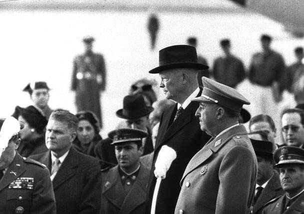Francisco Franco junto a Eisenhower en la visita que este último hizo a España