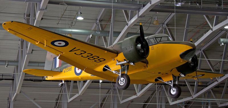 Airspeed AS.10 Oxford Mk I, V3388 G-AHTW, en exhibición en el Museo Imperial de la Guerra