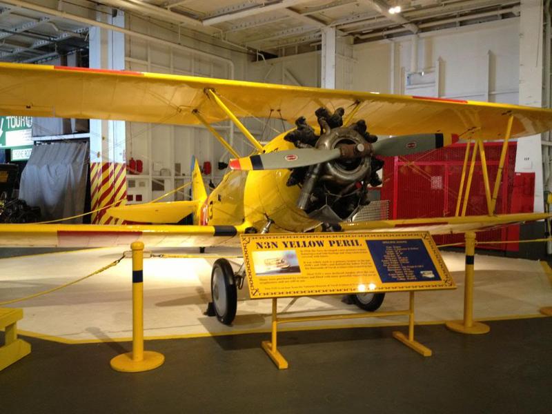 Naval Aircraft Factory N3N-3 con número de Serie N695M 4480 conservado en el Yanks Air Museum, en Chino, California