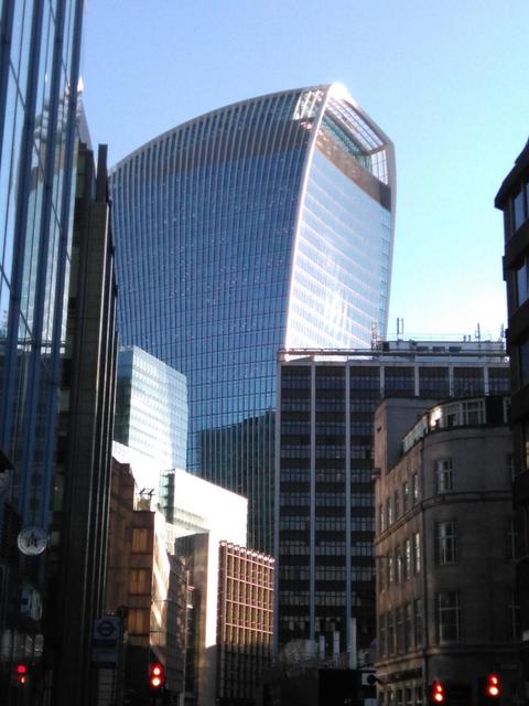 BREVEMENTE OTROS LUGARES - Secretos de Londres (1)