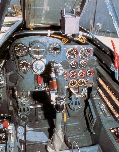 Vista frontal de la cabina de un Messerschmitt Me 262