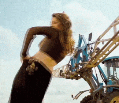 Hansika Motwani Hot Gif