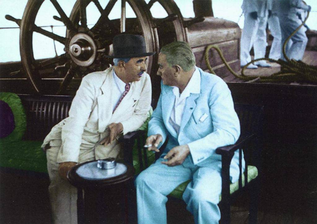 Imagen de color de Atatürk e İsmet İnönü