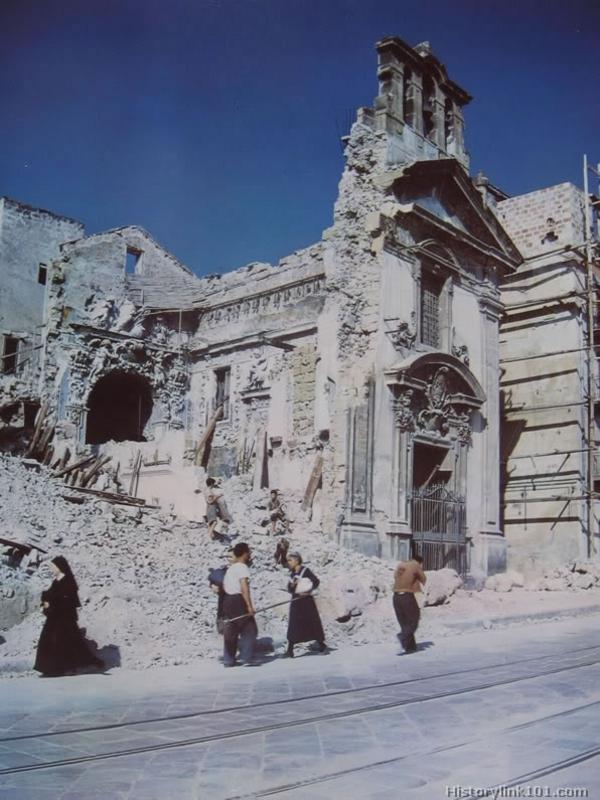 Ruinas de una iglesia en Palermo, Italia