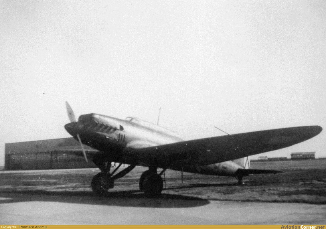 Este es uno de los Heinkel He 70 14-6 pertenecientes a la Base Aérea de Getafe en 1940