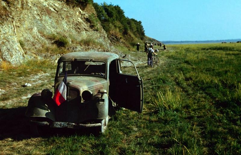 A lo largo de la costa de Francia, junio de 1944