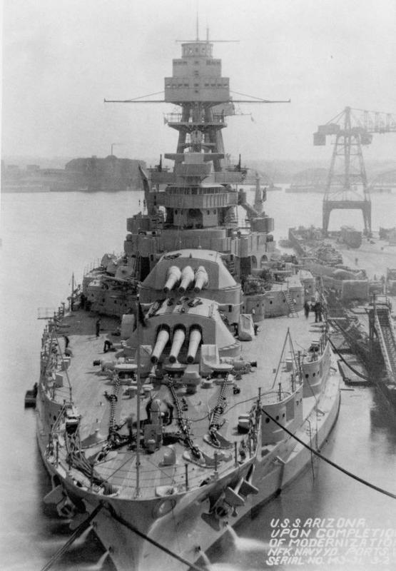 El USS Arizona durante su reforma, producida en los Astilleros Norfolk Navy Yard en marzo de 1931