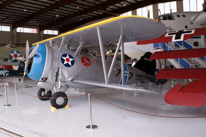 Grumman F3F-2 con número de Serie 426 N26KW. Conservado en el Fantasy of Flight en Polk City, Florida