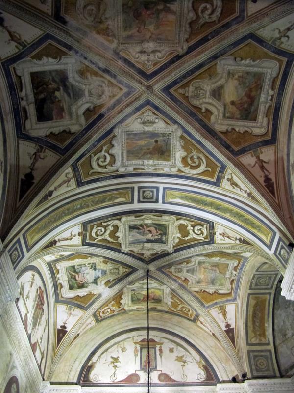 Palazzo_Angelo_Giovanni_Spinola_androne_con_affreschi_dei_frate