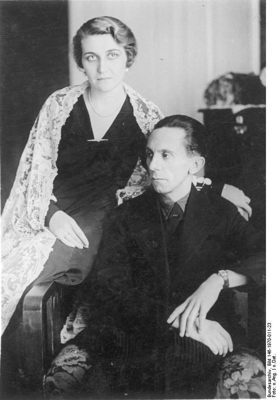 El Dr. Joseph Goebbels y su esposa Magda