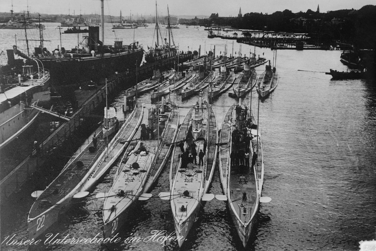 Flotilla de Submarinos Alemanes en Kiel en 1914