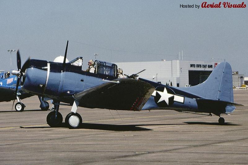 Douglas A-24B Banshee con número de Serie 42-54682 conservado en el Lone Star Flight Museum en Galveston, Texas