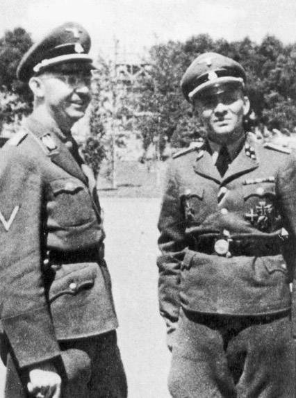 Heinrich Himmler y Rudolf Hoess