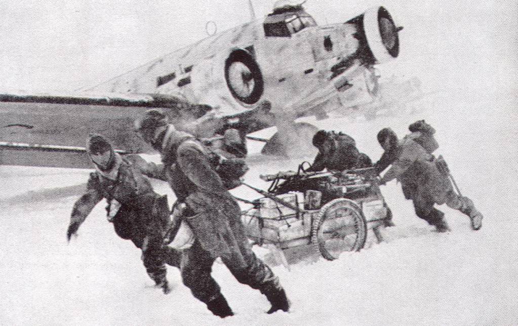 Junkers Ju-52 durante el puente aéreo de Demyansk, febrero 1942