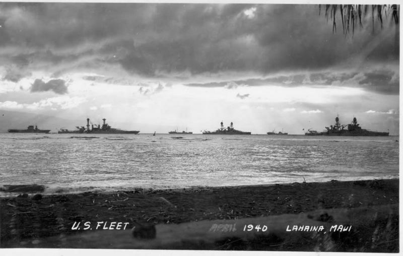 Vista Panorámica de la Flota del Pacífico en 1940 en Lahaina, Maui