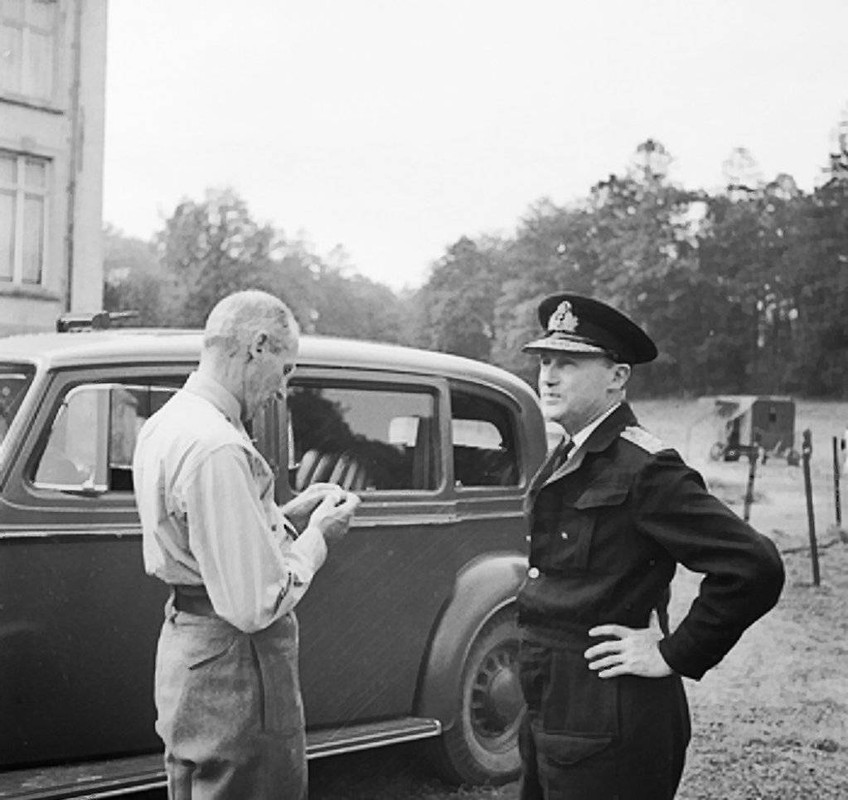 El general Montgomery con el admirante Ramsay