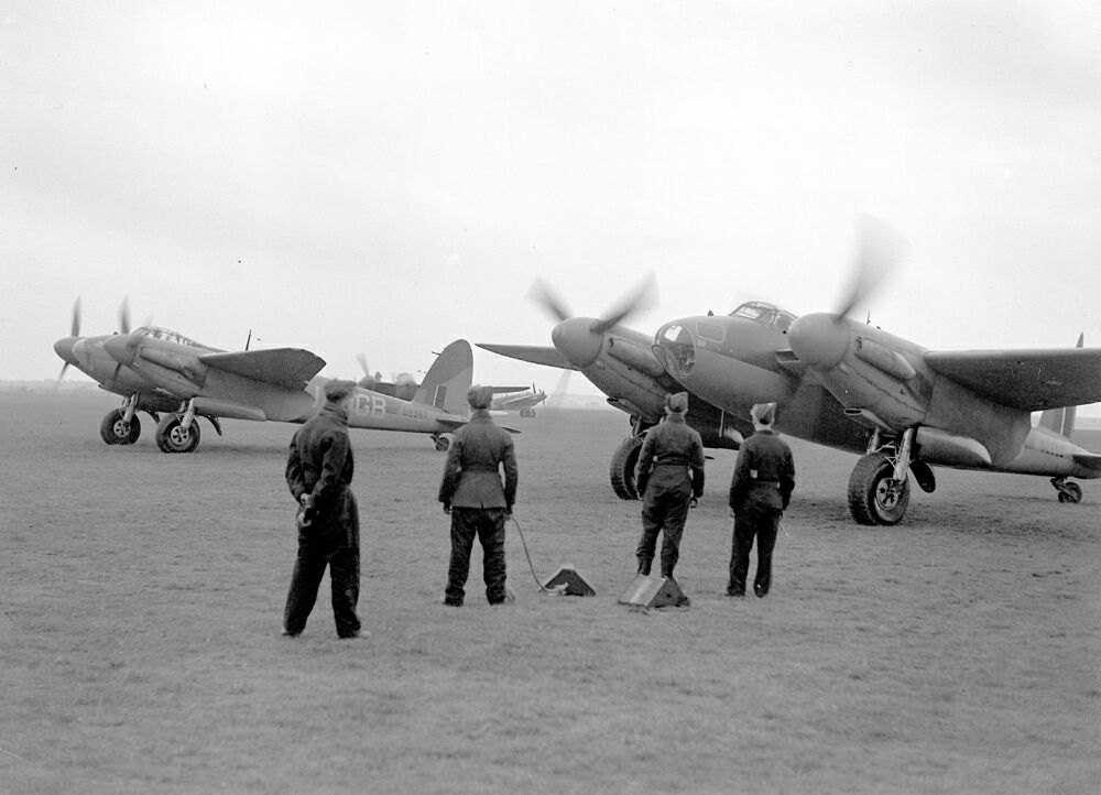 Bombarderos Mosquito en una base de la RAF en 1940