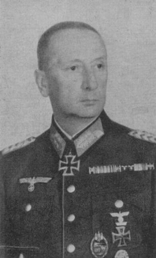 Generalleutnant Wilhelm von Apell. Del 25 de septiembre de 1941 al 7 de octubre de 1942