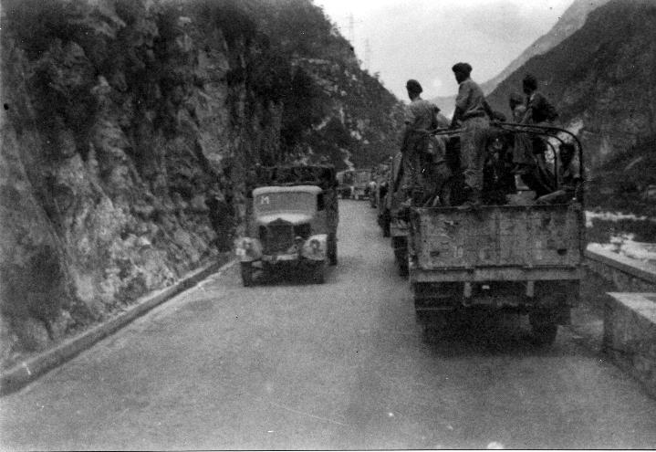 Vehículos de la Brigada Judía en Italia, 24 de marzo de 1945