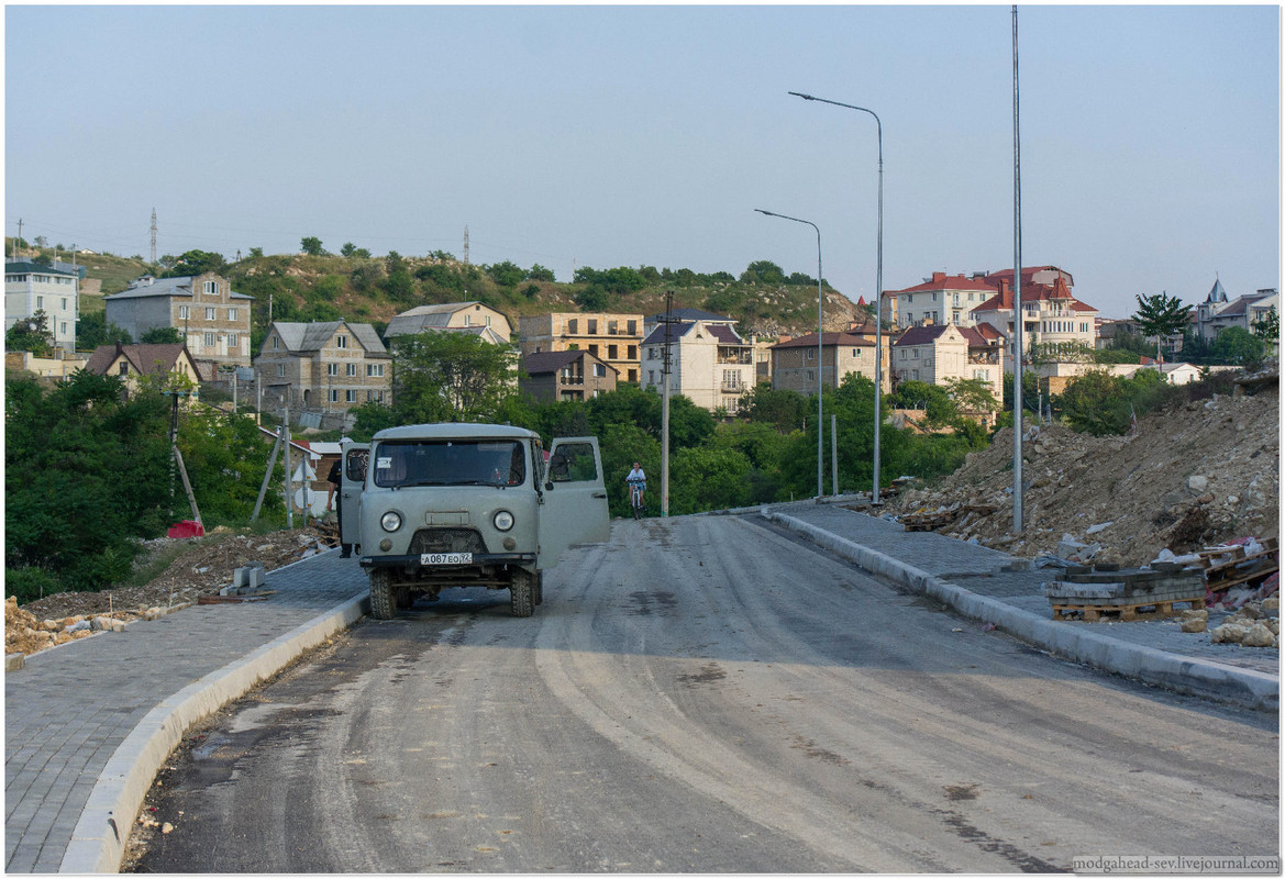 SAM_2002