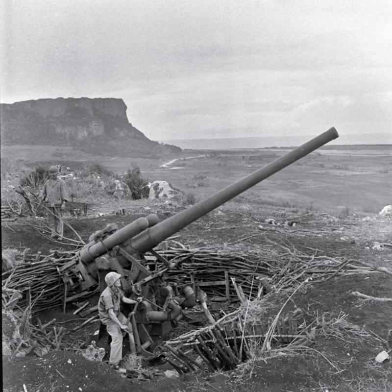 Pieza de artillería durante la batalla de Saipan, 1944. Timepix - Time Life Pictures - Getty Images. Time Life Pictures