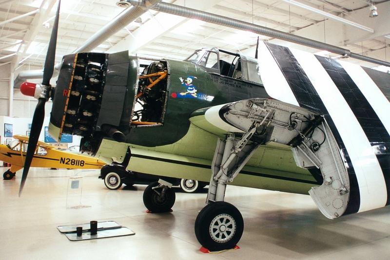 Grumman TBM-3U Avenger con número de Serie 53785 conservado en el Planes of Fame East en Spring Park, Nuevo México